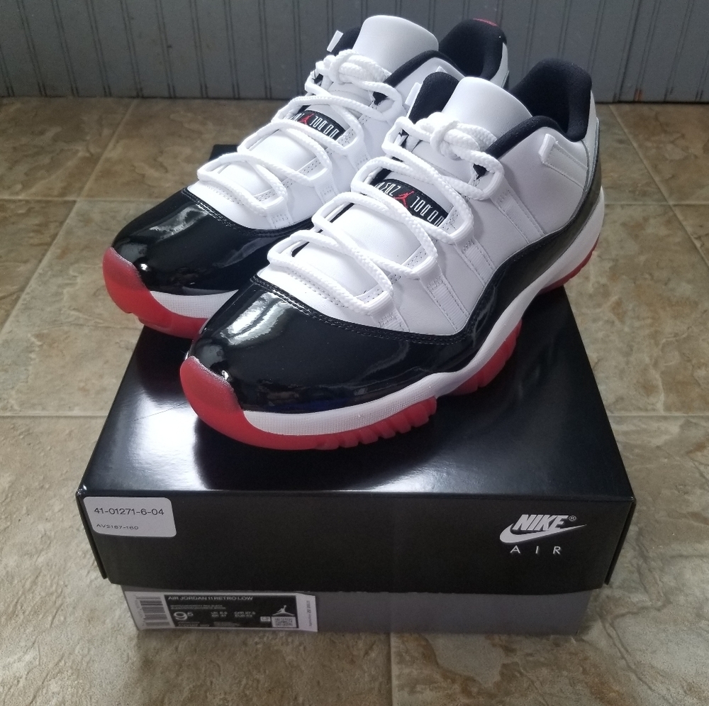 (SOLD) Jordan 11 Retro Low Concord Bred